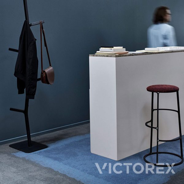 Interface Composure Edge carpet tile in reading space in Sapphire/Diffuses colour